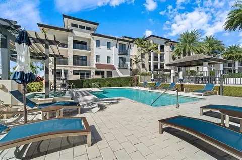 Exterior - 1035 3rd Ave S #401, Naples, FL 34102 photo 9 of 10