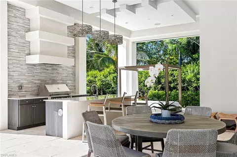 607 Myrtle Rd, Naples, FL 34108 photo 14