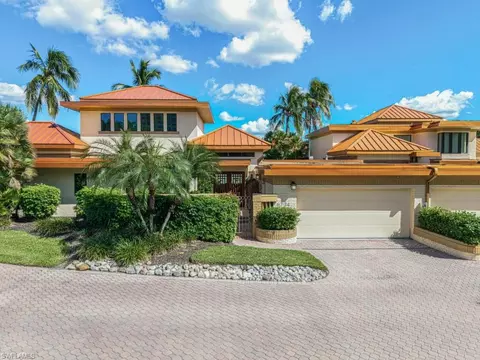 6734 Pelican Bay Blvd #61, Naples, FL 34108