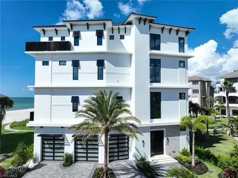 105 Saint Eustacius Ln, Bonita Springs, FL 34134