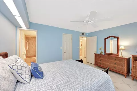 Bedroom - 2000 Alamanda Dr #104, Naples, FL 34102 photo 2 of 3