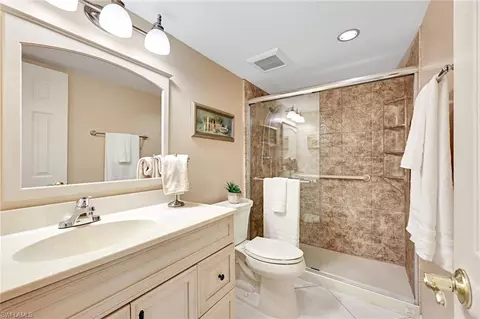 Bath - 2000 Alamanda Dr #104, Naples, FL 34102 photo 2 of 2