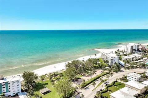 View/Area - 2000 Alamanda Dr #104, Naples, FL 34102 photo 2 of 6