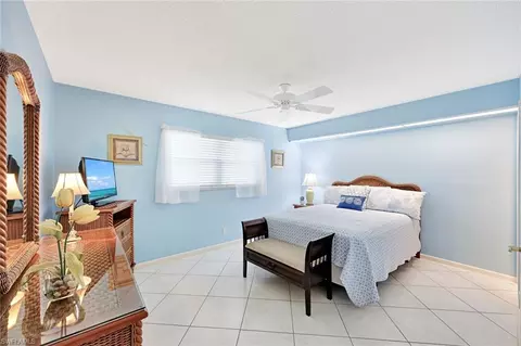 Bedroom - 2000 Alamanda Dr #104, Naples, FL 34102 photo 1 of 3