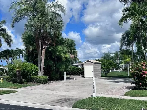 1659 Diamond Lake Cir, Naples, FL 34114