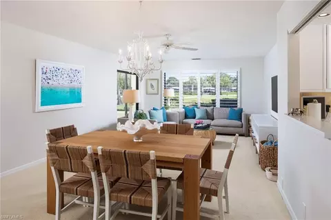 301 Courtside Dr, Naples, FL 34105