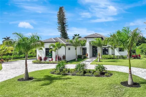 10493 Winterview Dr, Naples, FL 34109