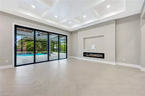 10493 Winterview Dr, Naples, FL 34109 photo 5