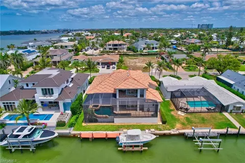 View/Area - 1380 Marlin Dr, Naples, FL 34102 photo 7 of 7