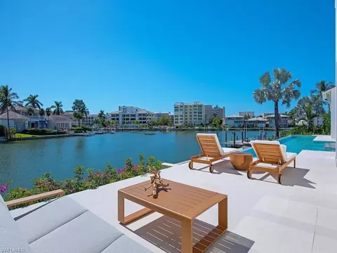 306 Spring Line Dr, Naples, FL 34102 photo 4