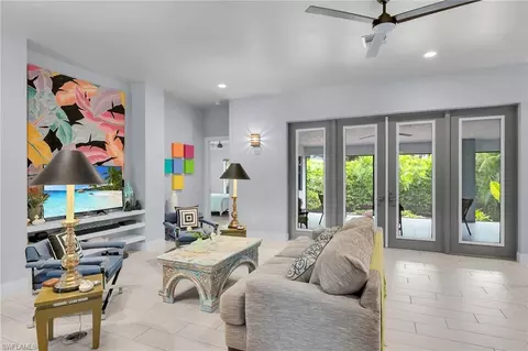 111 S Bahama Ave, Marco Island, FL 34145