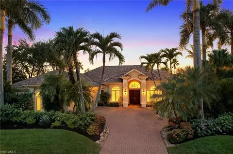 8821 Muirfield Dr, Naples, FL 34109