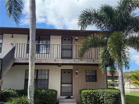 5365 Treetops Dr #S206, Naples, FL 34113
