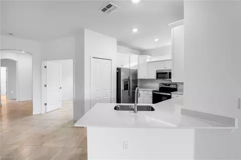 20627 Hazelnut Ct, Lehigh Acres, FL 33936 photo 7