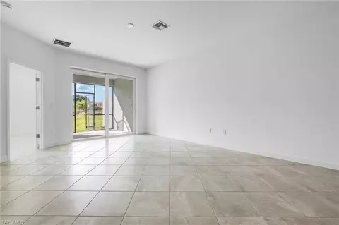 20627 Hazelnut Ct, Lehigh Acres, FL 33936 photo 5