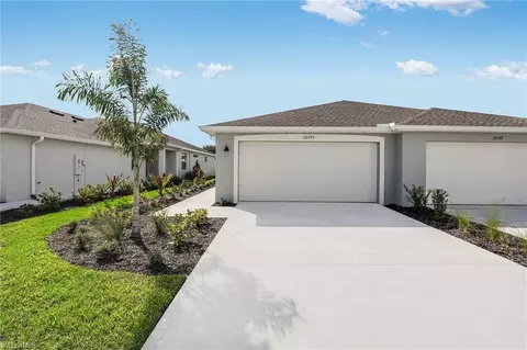 20627 Hazelnut Ct, Lehigh Acres, FL 33936 photo 2