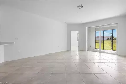 20627 Hazelnut Ct, Lehigh Acres, FL 33936 photo 4