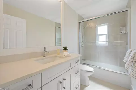 Bath - 4916 Crayton Rd, Naples, FL 34103 photo 3 of 3