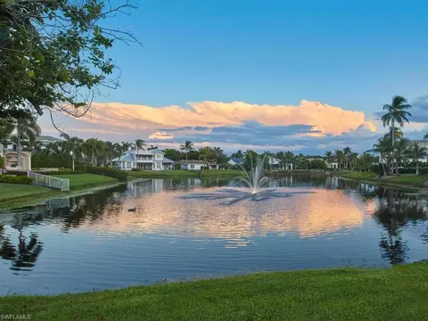 View/Area - 4916 Crayton Rd, Naples, FL 34103 photo 2 of 7
