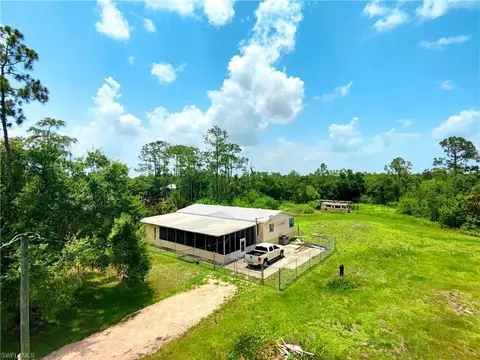330 F Rd, Labelle, FL 33935
