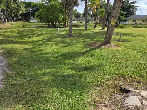 Linda Dr, Naples, FL 34112 photo 5