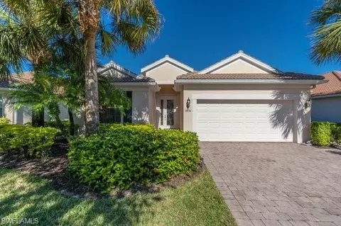 8451 Benelli Ct, Naples, FL 34114