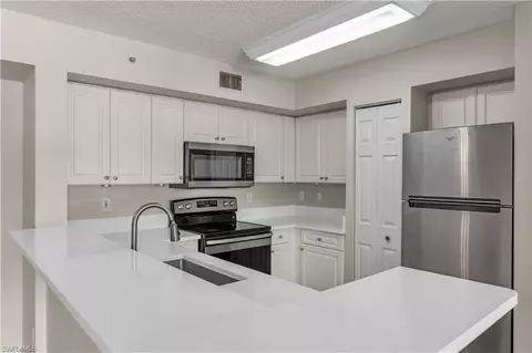1230 Wildwood Lakes Blvd #105, Naples, FL 34104