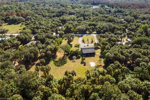 View/Area - 1240 Mingo Dr, Naples, FL 34120 photo 8 of 10