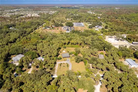View/Area - 1240 Mingo Dr, Naples, FL 34120 photo 4 of 10
