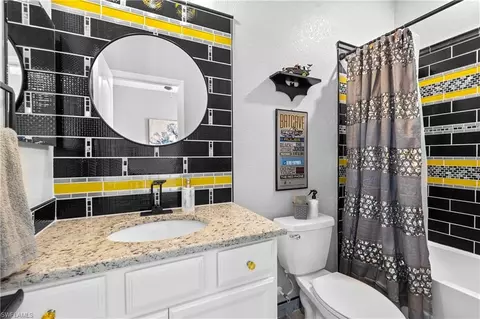 Bath - 2227 Dancy St, Naples, FL 34120 photo 4 of 4