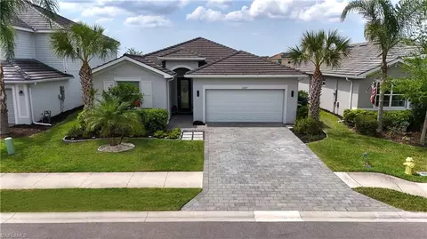 Exterior - 2227 Dancy St, Naples, FL 34120 photo 4 of 8
