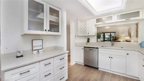 4957 Pepper Cir #C104, Naples, FL 34113