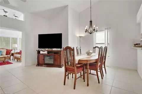 841 Kings Way, Naples, FL 34104 photo 4
