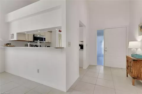 841 Kings Way, Naples, FL 34104 photo 2