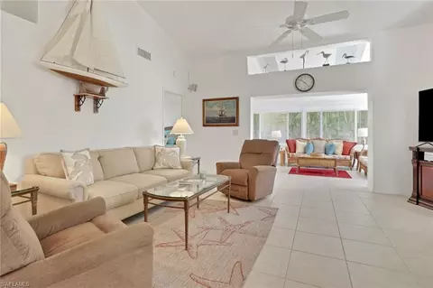 841 Kings Way, Naples, FL 34104 photo 9