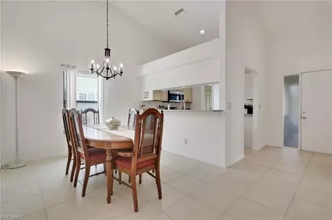 841 Kings Way, Naples, FL 34104 photo 3