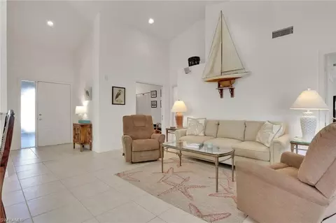 841 Kings Way, Naples, FL 34104 photo 12