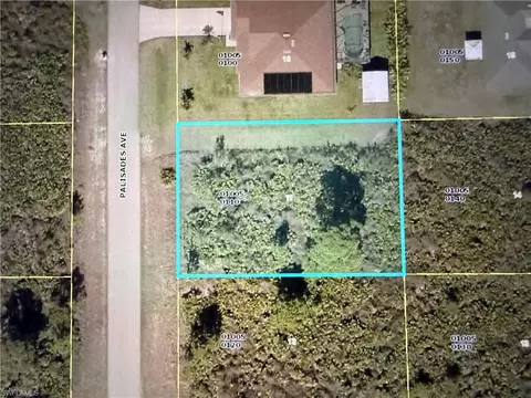 323 Palisades Ave, Lehigh Acres, FL 33974