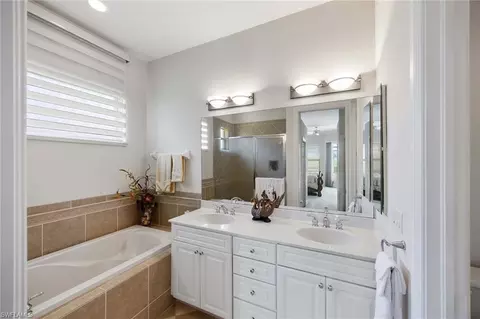 Bath - 6730 Bent Grass Dr, Naples, FL 34113 photo 1 of 3