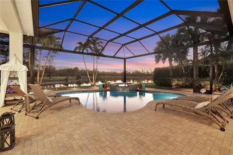 5092 Cerromar Dr, Naples, FL 34112