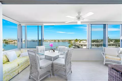 3420 Gulf Shore Blvd N #63, Naples, FL 34103