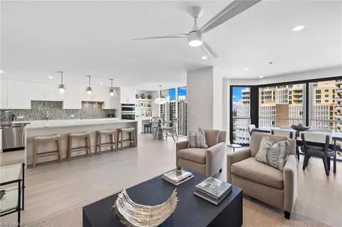 4401 Gulf Shore Blvd N #1606, Naples, FL 34103