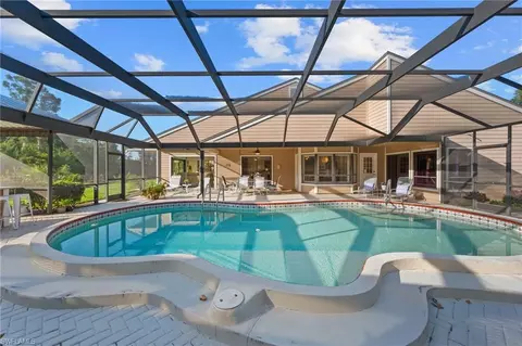 397 Edgemere Way N #11, Naples, FL 34105