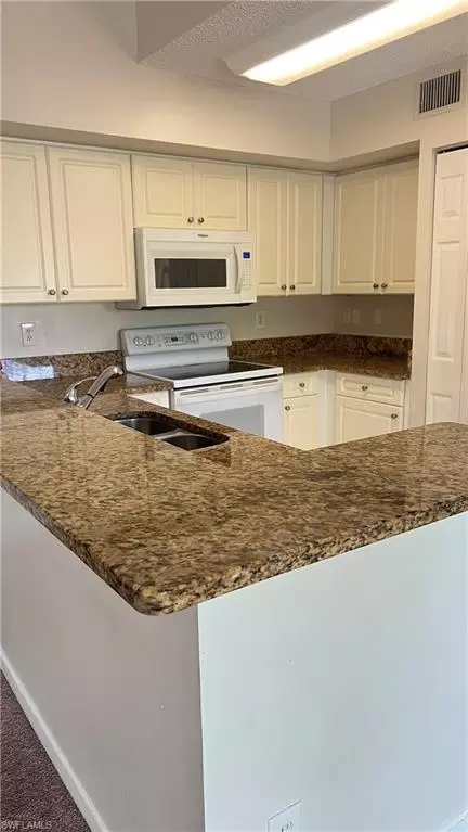 1260 Wildwood Lakes Blvd #305, Naples, FL 34104