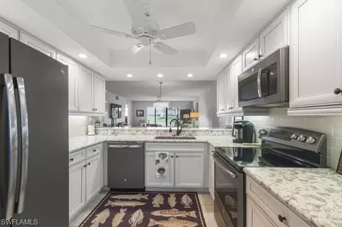 Kitchen - 492 Veranda Way #E103, Naples, FL 34104 photo 2 of 2