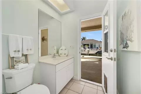 Bath - 1923 Snook Dr, Naples, FL 34102 photo 3 of 3