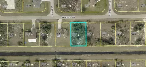 532 Raintree St E, Lehigh Acres, FL 33974