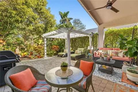 Exterior - 207 Glen Eagle Cir, Naples, FL 34104 photo 1 of 9