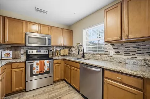 9059 Gervais Cir #1306, Naples, FL 34120