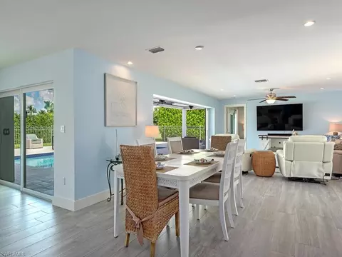 Dining - 595 Wedge Dr, Naples, FL 34103 photo 1 of 2